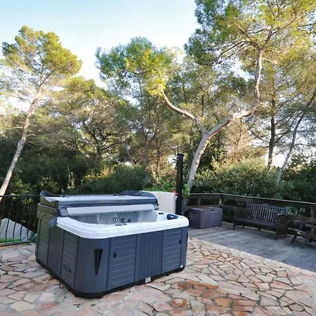 Villa De 5 Chambres Avec Piscine Privee Jardin Clos Et Wifi A A 1 Km De La